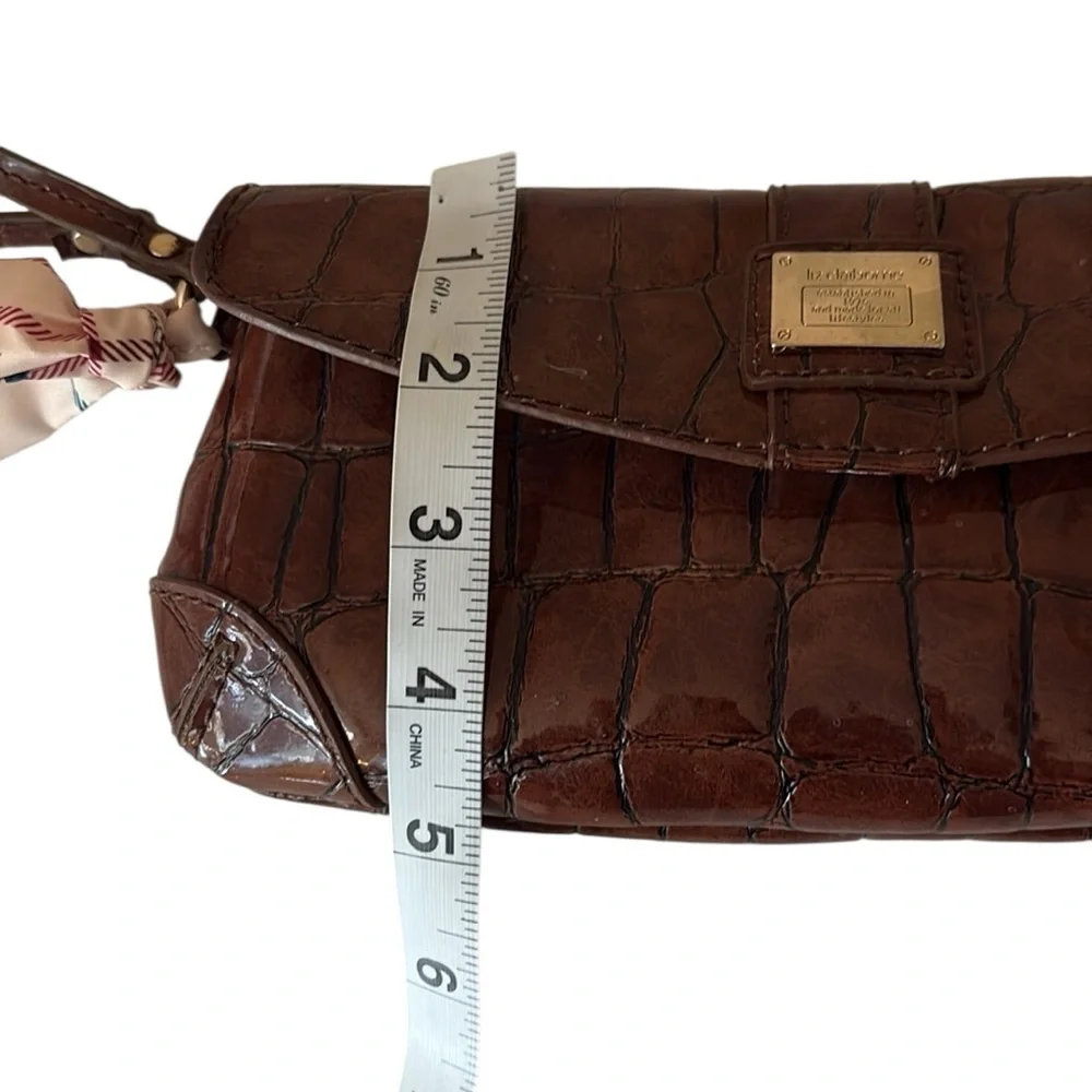 Liz Claiborne Vintage brown crocodile print wristlet with cloth tie accent,